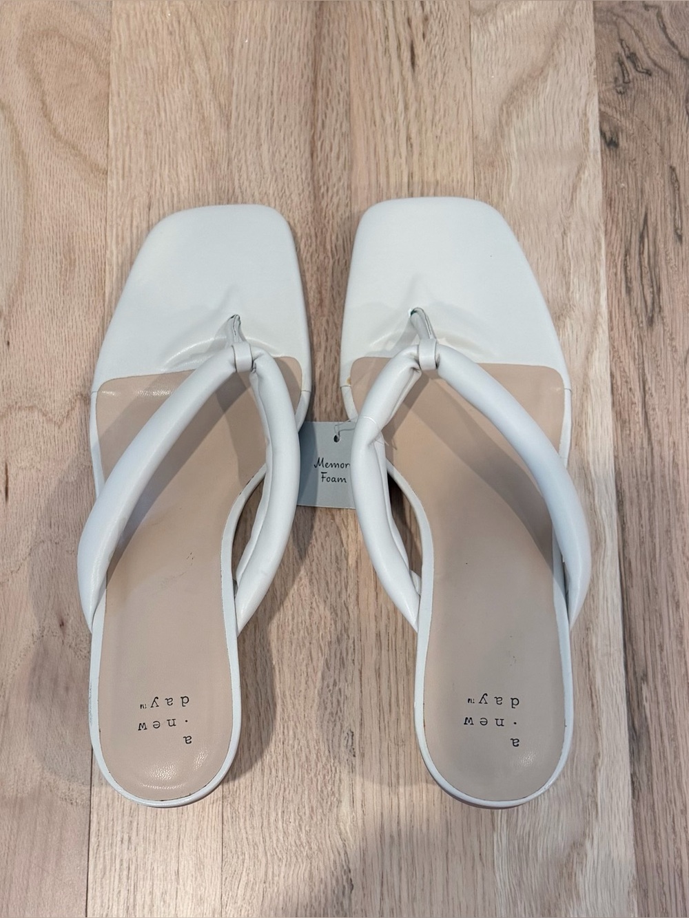 🆕 A New Day Puffy thong sandal sz. 11 - Picture 2 of 6
